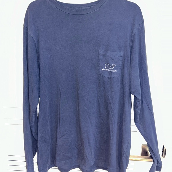 Vineyard Vines long sleeve size large - Picture 4 of 5